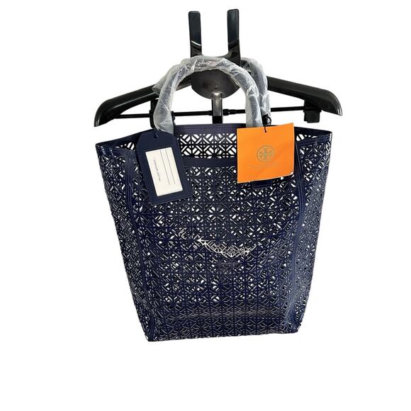 Tory Burch Lattice Perforated Navy Blue Tote Bag NWT beach travel Weekender - Picture 3 of 10
